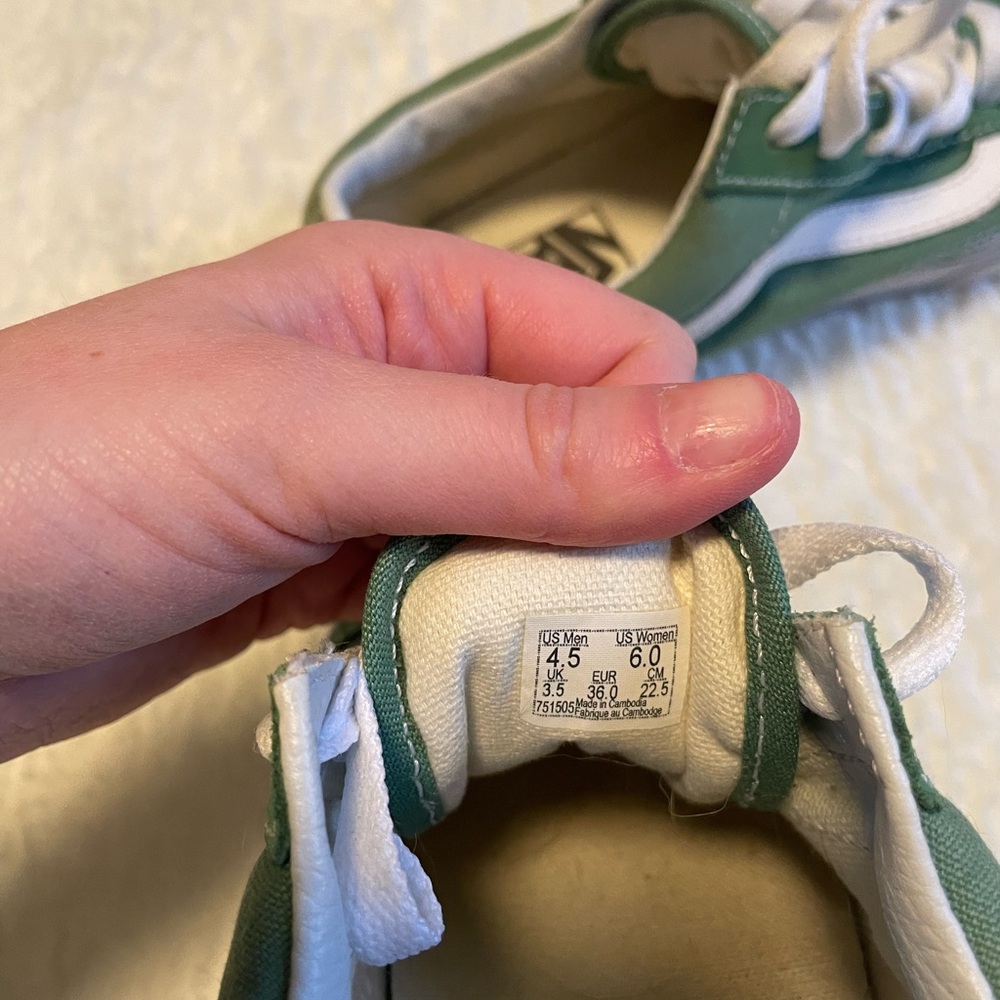 Green vans shoes - Picture 5 of 5